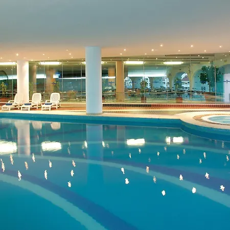 Spectacular 2 Bedroom In The Center דירה אלבופיירה